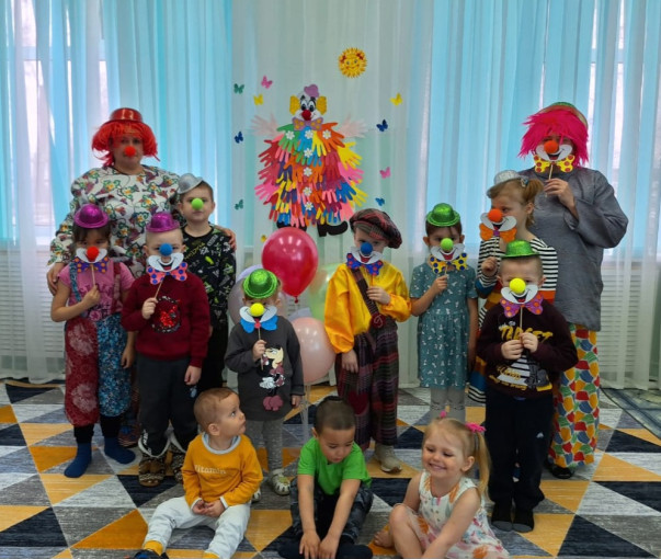 День смеха в детском саду!!! День смеха в детском саду!!!.